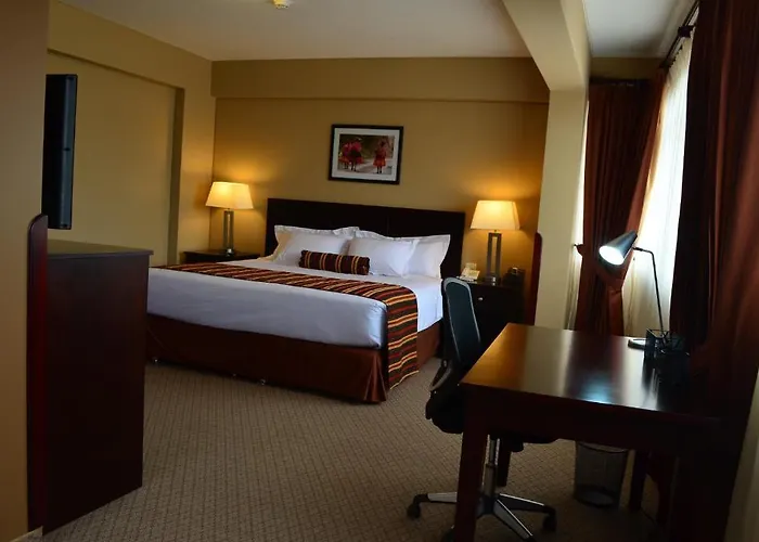 Wyndham Saqsayhuaman Hotel 4*